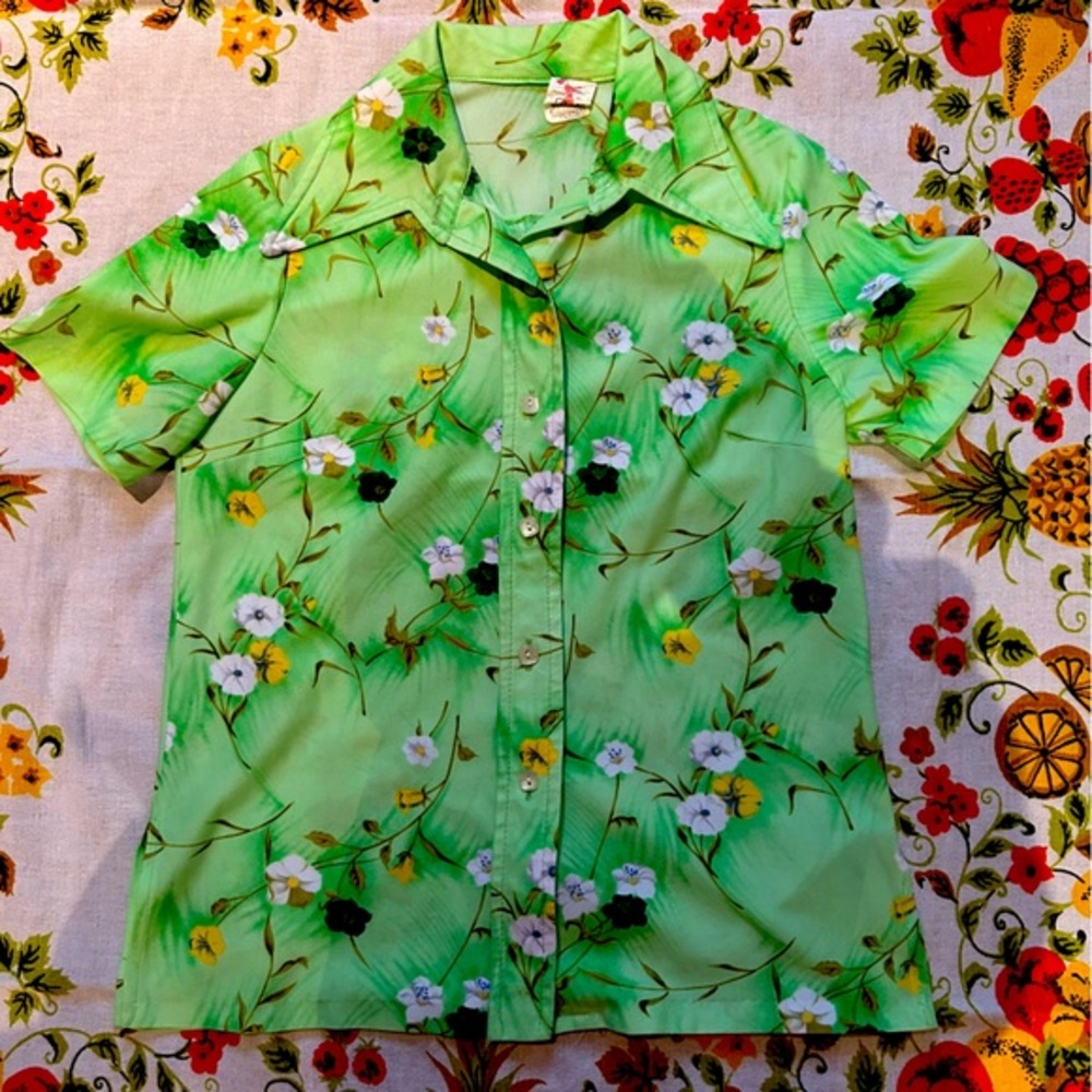 Toronto Sports Wear Button Down Top